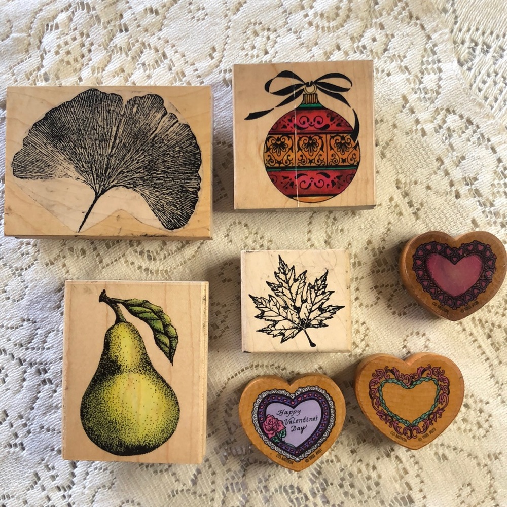 7 Various Seasonal Themed Rubber Stamps. 4 are new and are used but cleaned